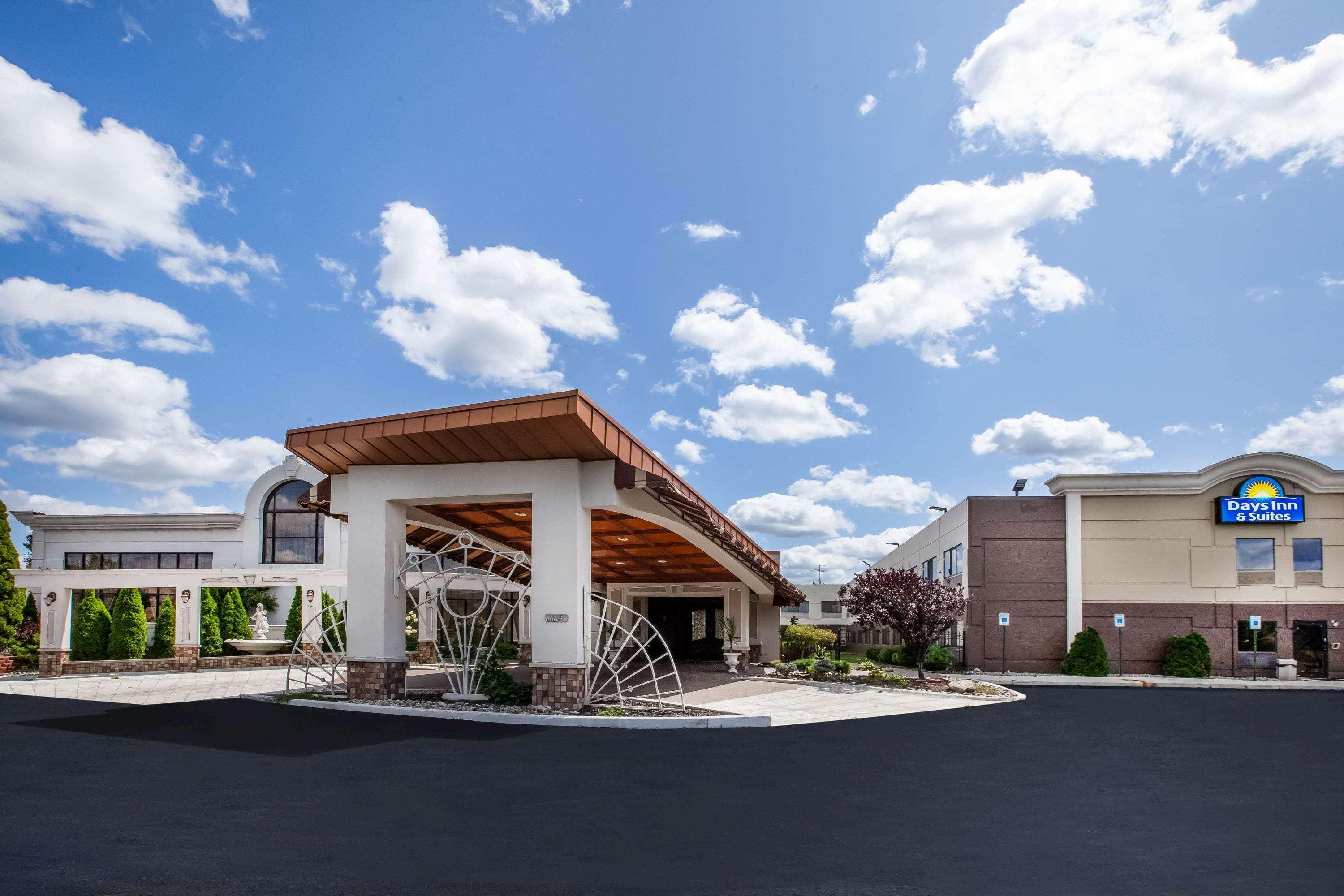 Days Inn & Suites By Wyndham Rochester Hills Mi Экстерьер фото