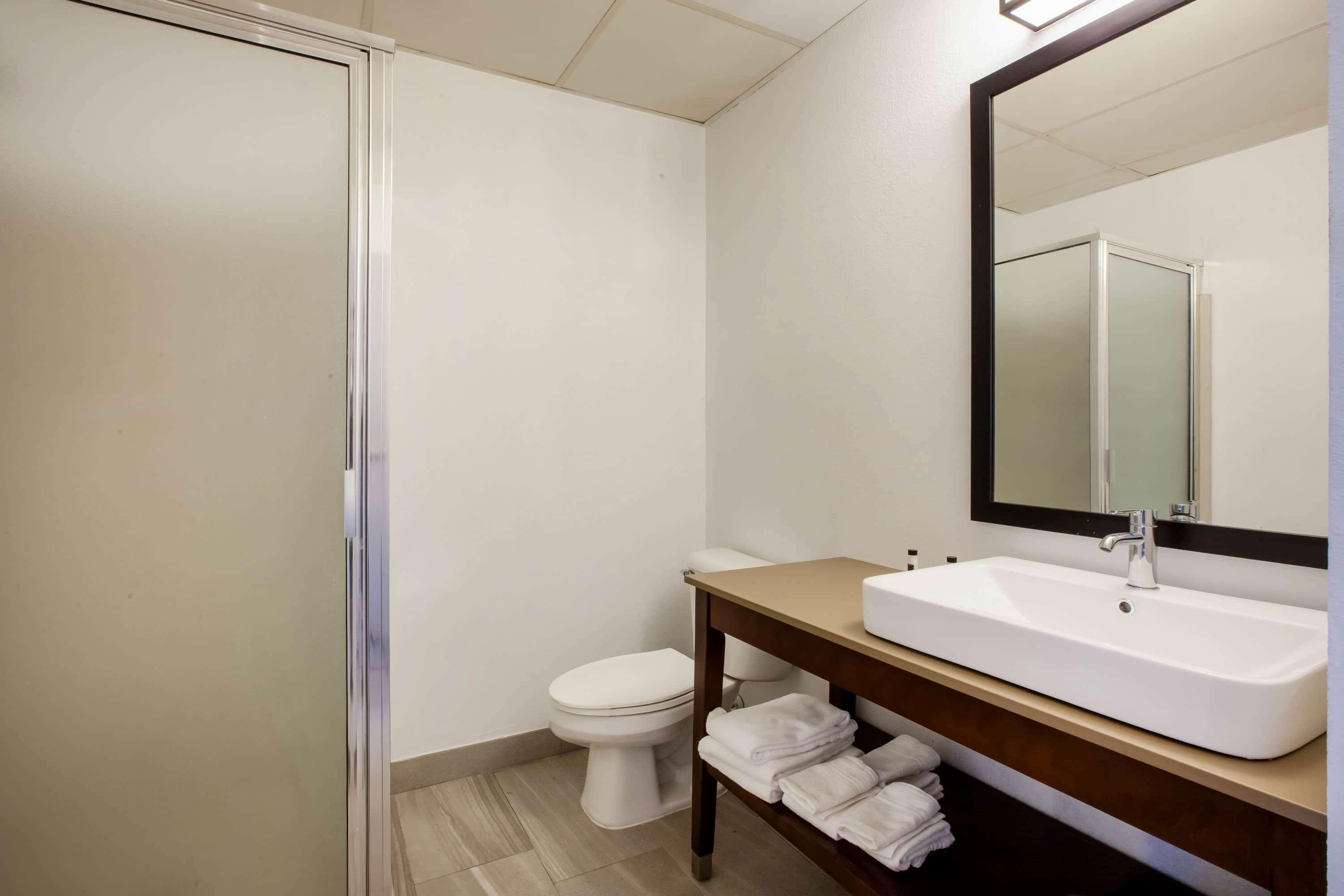 Days Inn & Suites By Wyndham Rochester Hills Mi Экстерьер фото